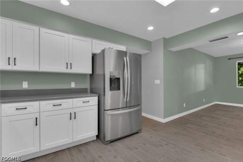 920 Altadena Dr, Fort Myers FL - photo 16 of 38