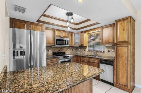 2205 Lotus Rd, Fort Myers FL - photo 10 of 33