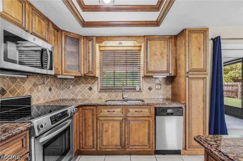 2205 Lotus Rd, Fort Myers FL - photo 11 of 33