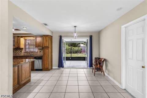 2205 Lotus Rd, Fort Myers FL - photo 7 of 33