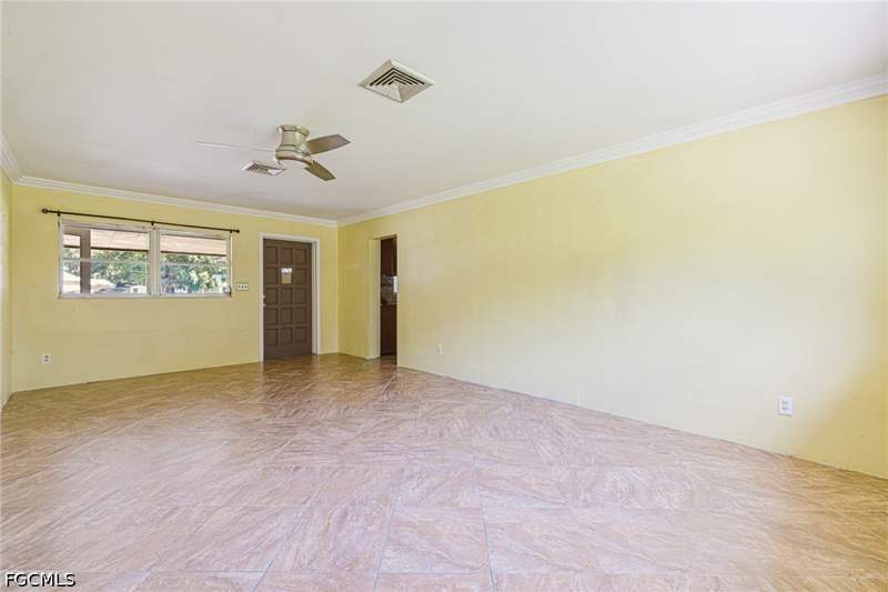 3 bedroom SingleFamilyResidence at 4616 Eugene St, Fort Myers, Fort Myers — photo 3