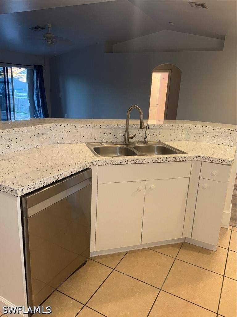 3 bedroom SingleFamilyResidence at 3122 12th St SW, Sunshine Acres, Lehigh Acres — photo 4