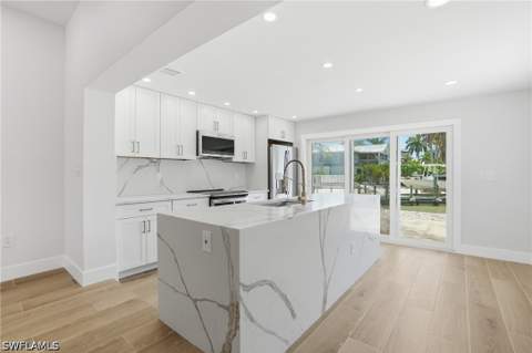 8336 Lagoon Rd, Fort Myers Beach FL - photo 11 of 50