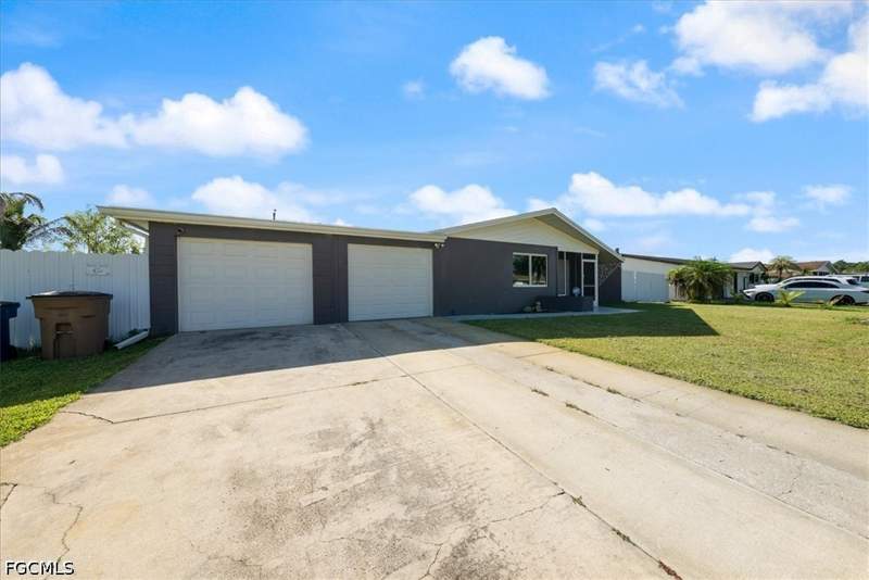 3 bedroom SingleFamilyResidence at 347 Beachwood Ave, Lehigh Acres, Lehigh Acres — photo 2