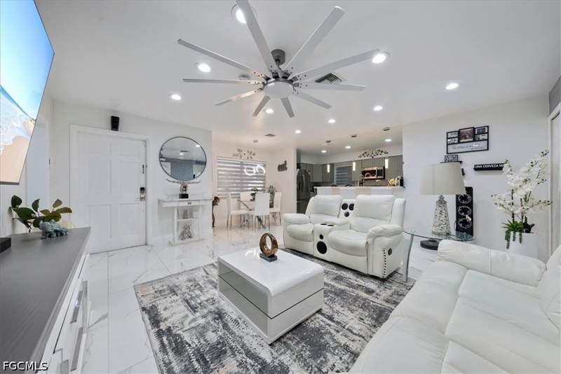 3 bedroom SingleFamilyResidence at 347 Beachwood Ave, Lehigh Acres, Lehigh Acres — photo 4