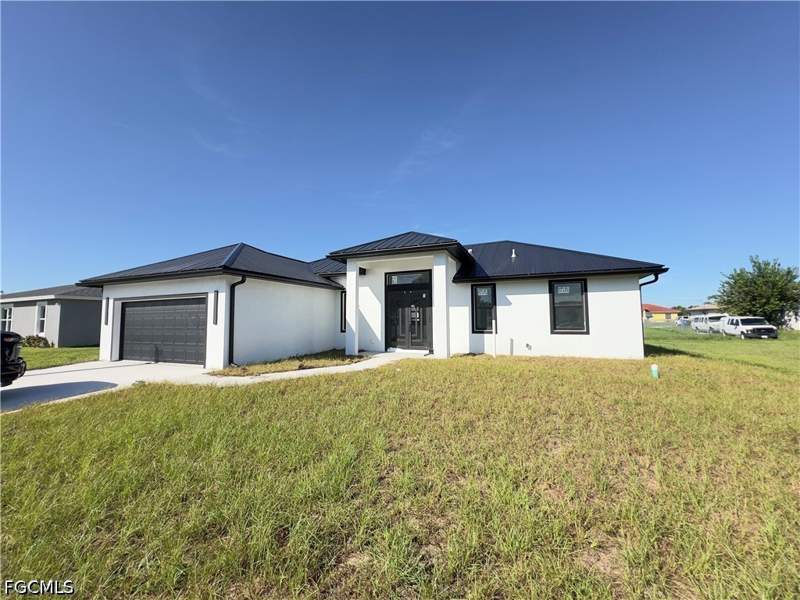 3 bedroom SingleFamilyResidence at 3024 NW Beechwood Cir, Port Labelle, Labelle — photo 2