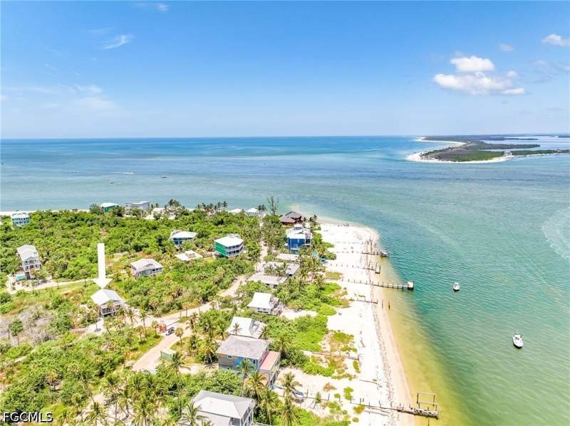 2 bedroom SingleFamilyResidence at 140 Mourning Dove Dr, North Captiva Sands, Upper Captiva — photo 2