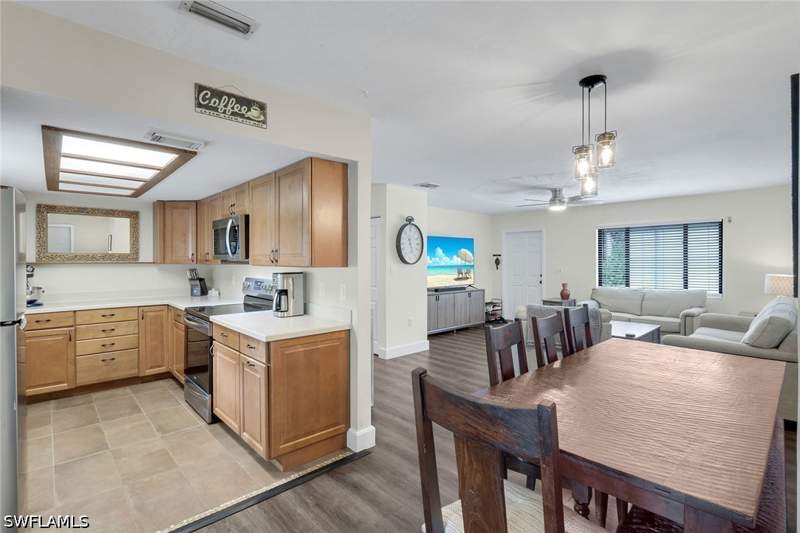 3 bedroom SingleFamilyResidence at 27051 Edgewood St, Bonita Springs, Bonita Springs — photo 5