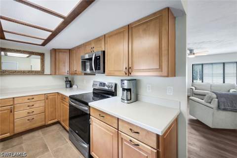 27051 Edgewood St, Bonita Springs FL - photo 6 of 26