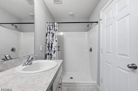 132 NE 16th Ter, Cape Coral FL - photo 21 of 37