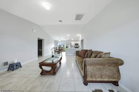 132 NE 16th Ter, Cape Coral FL - photo 7 of 37