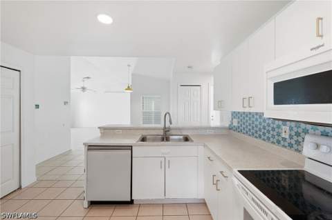 202 SW 11th Ter, Cape Coral FL - photo 7 of 46