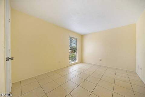 3276 Prince Edward Island Cir 2, Fort Myers FL - photo 17 of 22