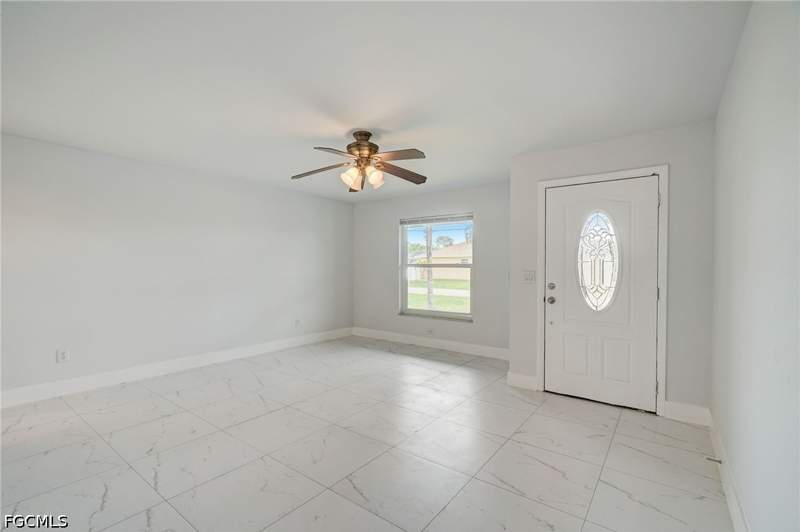 3 bedroom SingleFamilyResidence at 2214 SE 13th St, Cape Coral, Cape Coral — photo 4