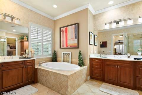 5038 Rustic Oaks Cir, Naples FL - photo 12 of 39