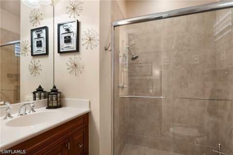 5038 Rustic Oaks Cir, Naples FL - photo 18 of 39
