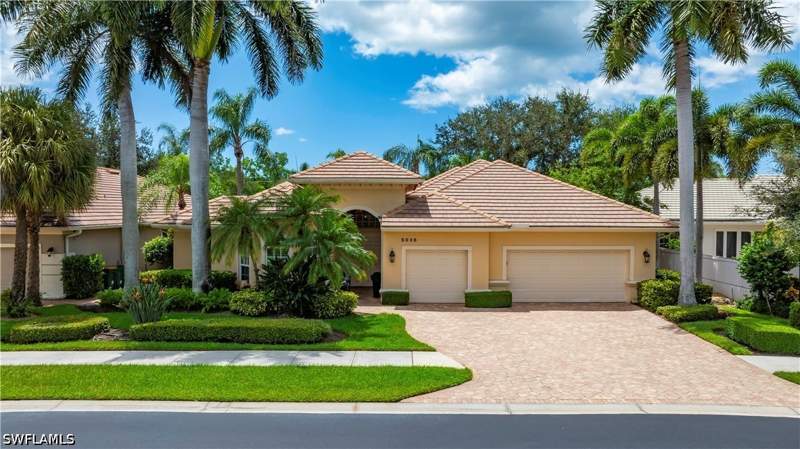 4 bedroom SingleFamilyResidence at 5038 Rustic Oaks Cir, Banyan Woods, Naples — photo 3