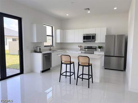4324 Jacaranda Pkwy W, Cape Coral FL - photo 13 of 36