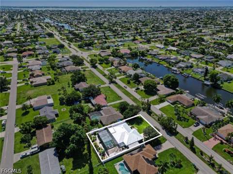 539 W Archer Pkwy, Cape Coral FL - photo 7 of 49