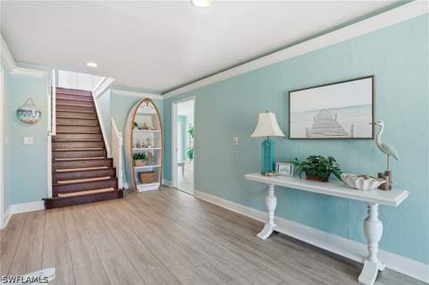 468 Capri Ct, Marco Island FL - photo 10 of 47