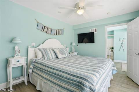 468 Capri Ct, Marco Island FL - photo 19 of 47
