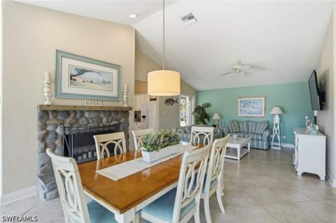 468 Capri Ct, Marco Island FL - photo 22 of 47
