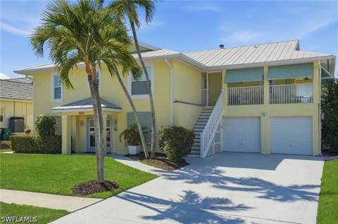 468 Capri Ct, Marco Island FL - photo 6 of 47