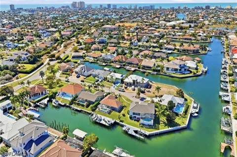468 Capri Ct, Marco Island FL - photo 7 of 47