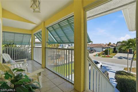 468 Capri Ct, Marco Island FL - photo 8 of 47