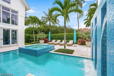 1011 6th St S, Naples FL - photo 16 of 25