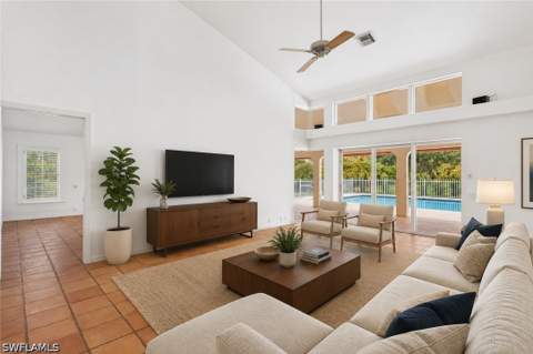 700 Hollybriar Ln, Naples FL - photo 15 of 30