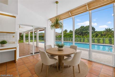 700 Hollybriar Ln, Naples FL - photo 18 of 30