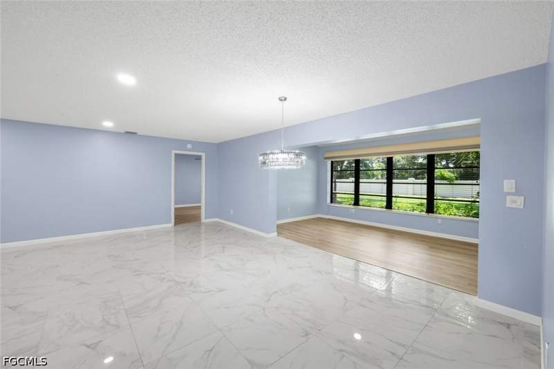 2 bedroom Attached at 7062 W Brandywine Cir, Brandywine, Fort Myers — photo 5