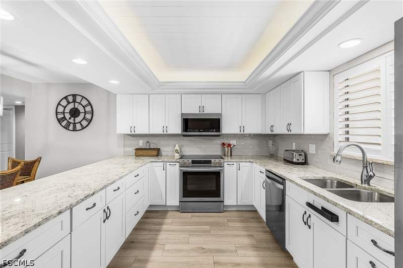 3 bedroom Condominium at 4390 Foremast Ct 2D, Windjammer Village At The Land, Fort Myers — photo 2