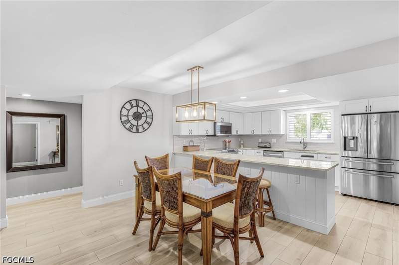 3 bedroom Condominium at 4390 Foremast Ct 2D, Windjammer Village At The Land, Fort Myers — photo 4