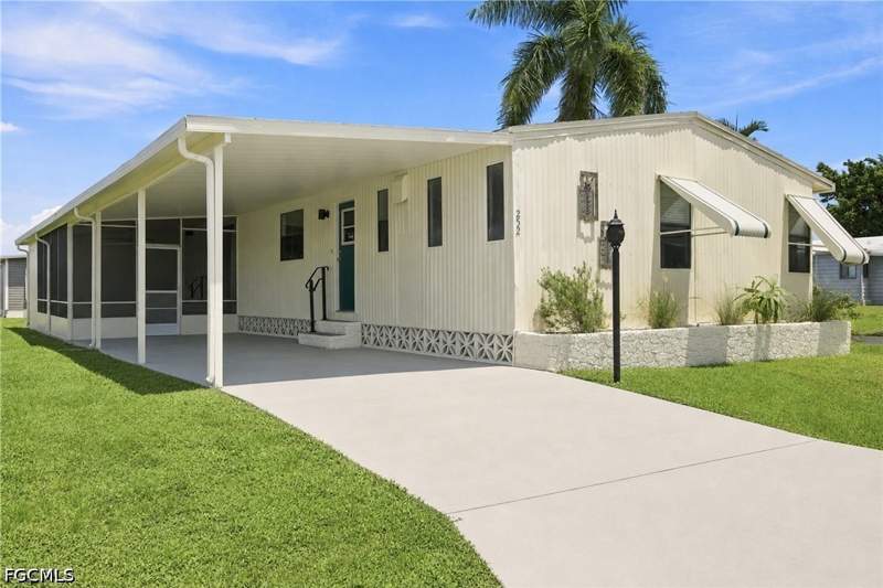 3 bedroom ManufacturedHome at 252 Loon Ln, Quail Roost, Naples — photo 3