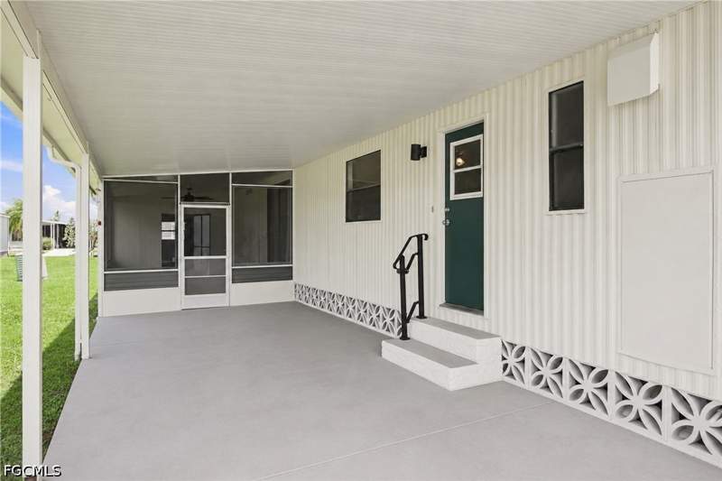 3 bedroom ManufacturedHome at 252 Loon Ln, Quail Roost, Naples — photo 4