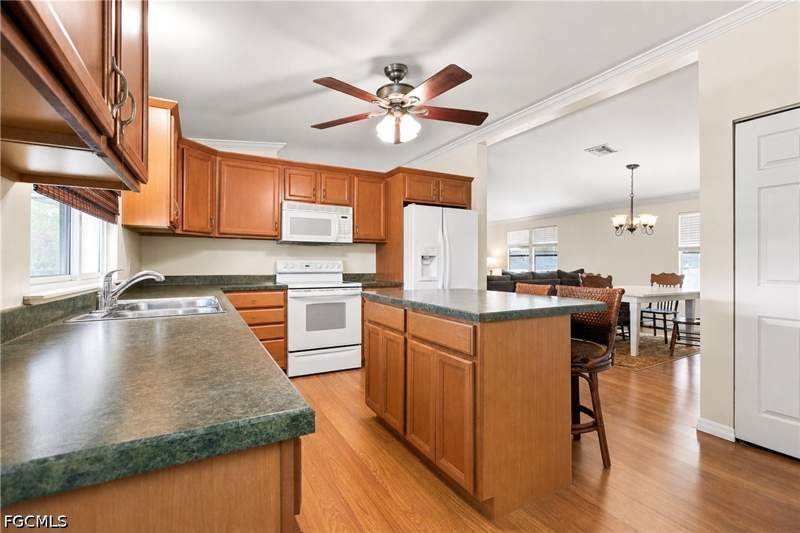3 bedroom ManufacturedHome at 252 Loon Ln, Quail Roost, Naples — photo 5