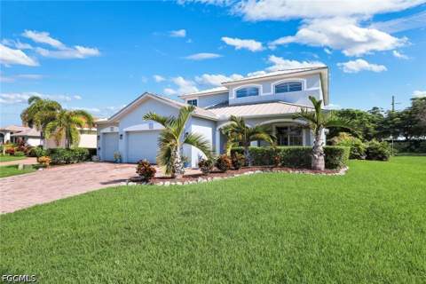 2545 Ashbury Cir, Cape Coral FL - photo 8 of 42