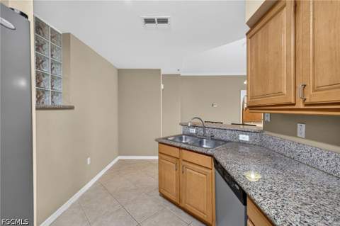 12505 McGregor Blvd 106B, Fort Myers FL - photo 15 of 35