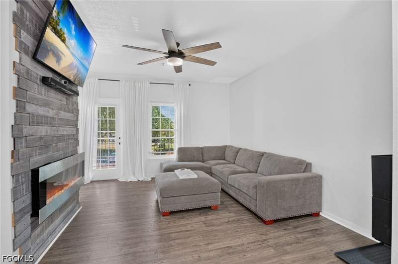 2 bedroom Condominium at 23520 Walden Center Dr 205, The Tides At Pelican Landing, Estero — photo 5