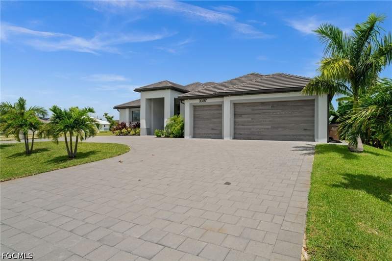 3 bedroom SingleFamilyResidence at 3307 NW 3rd St, Cape Coral, Cape Coral — photo 3