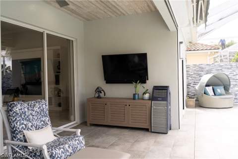 7658 Sicilia Ct, Naples FL - photo 18 of 50