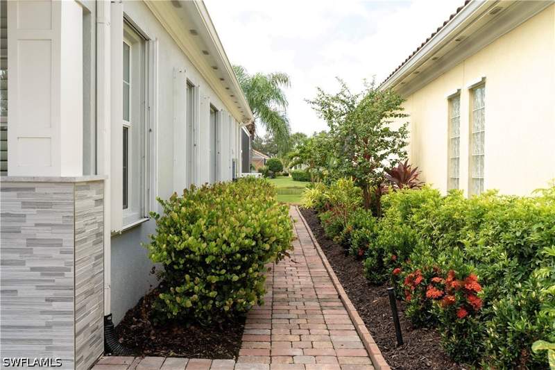 3 bedroom SingleFamilyResidence at 7658 Sicilia Ct, Verona Walk, Naples — photo 4