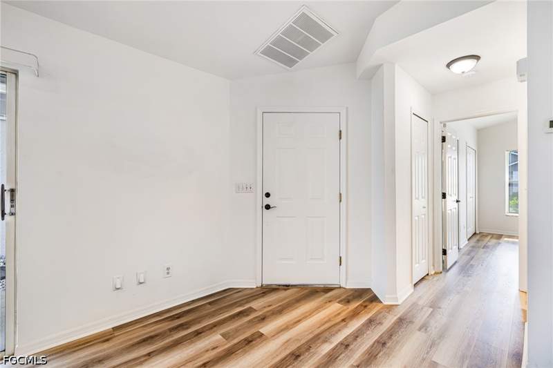 2 bedroom Attached at 13724 Thatcher Ct 1, Enclave, Fort Myers — photo 2