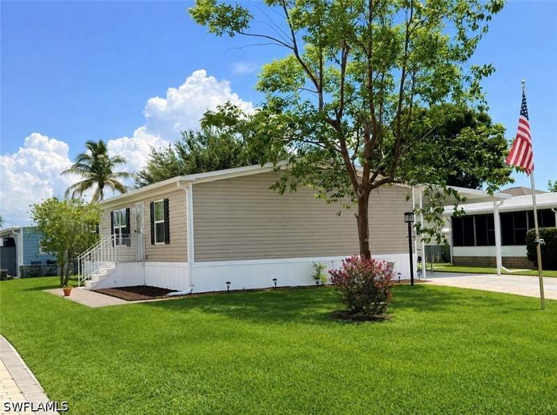 3 bedroom ManufacturedHome at 9325 Baron Rd, Imperial Harbor, Bonita Springs — photo 5