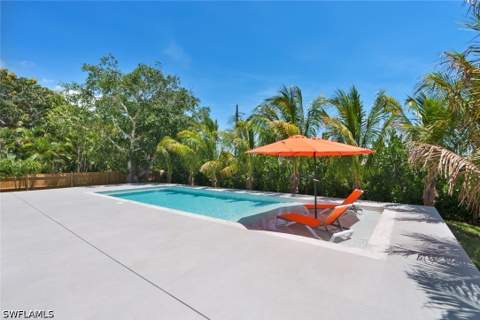 1135 Bluebird Ave, Marco Island FL - photo 12 of 47