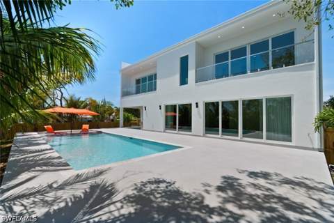 1135 Bluebird Ave, Marco Island FL - photo 8 of 47