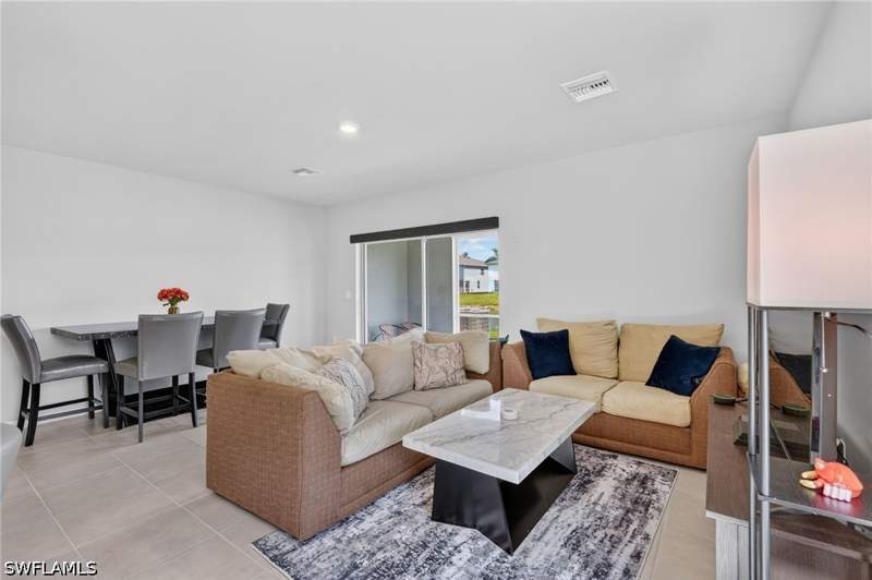 3 bedroom Townhouse at 15364 Wildflower Cir, Meadowood, Naples — photo 3
