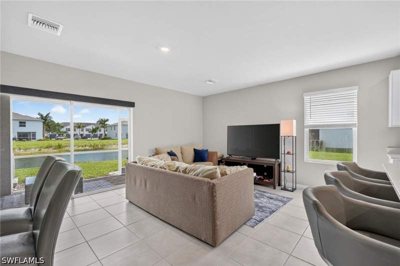 3 bedroom Townhouse at 15364 Wildflower Cir, Meadowood, Naples — photo 4